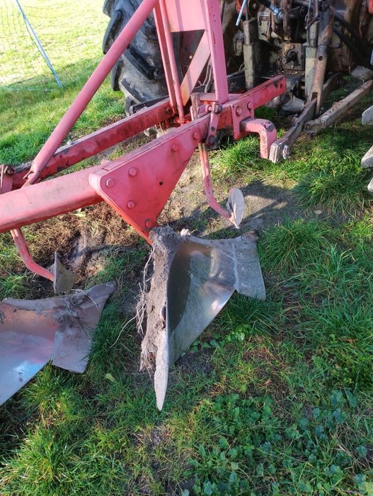 Pług 3 skibowy skjold