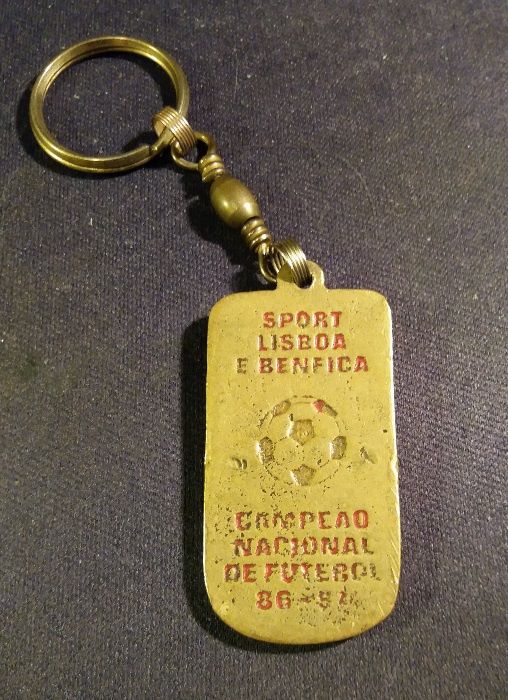 Porta chaves do Benfica (vintage) em latão de Campeão de 86/87