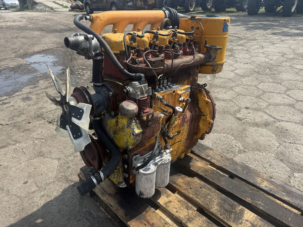 Silnik Ursus Zetor 4 cylindrowy z agregatu C-360/7011/6718/7211