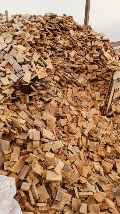 Zrzyny dębowe cięte suche