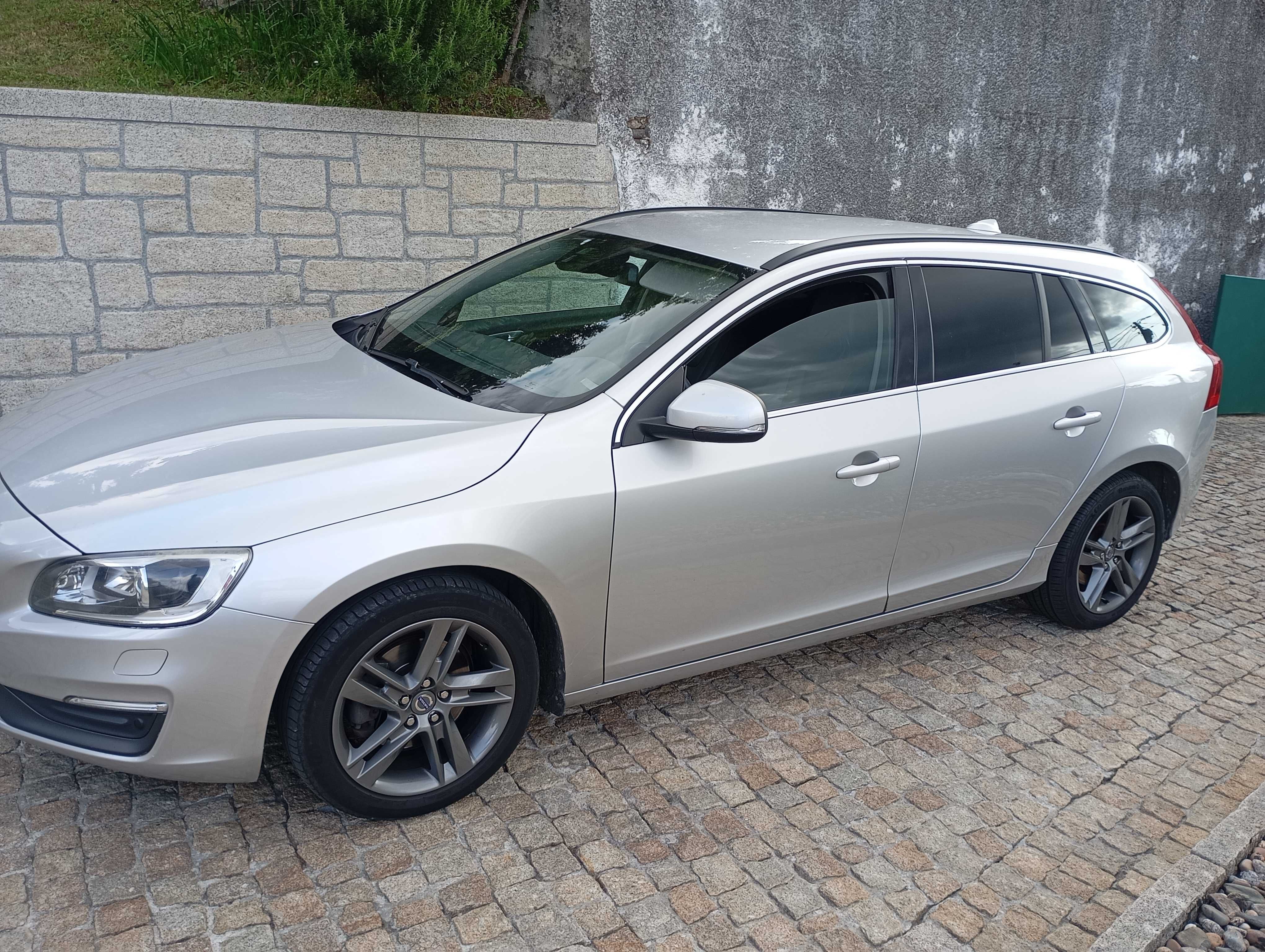 Volvo V60 2.0 D4 Momentum
