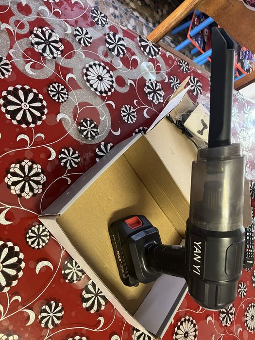 Пылесос автомобильный аккумуляторный