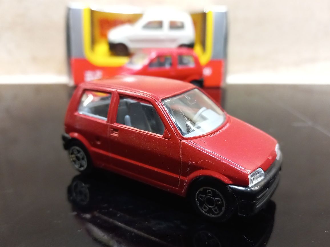 Bburago Fiat Cinquecento Sporting 1/43 Ciemna czerwień