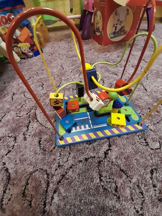 Інтерактивні розвиваючі іграшки