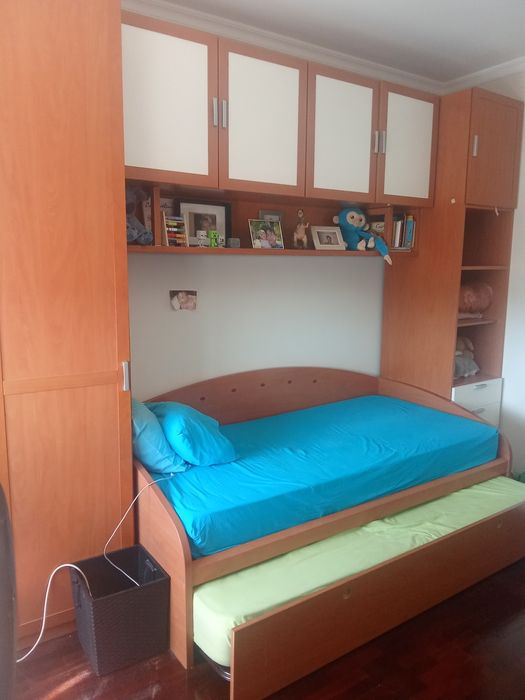 Conjunto de quarto solteiro sem colchão