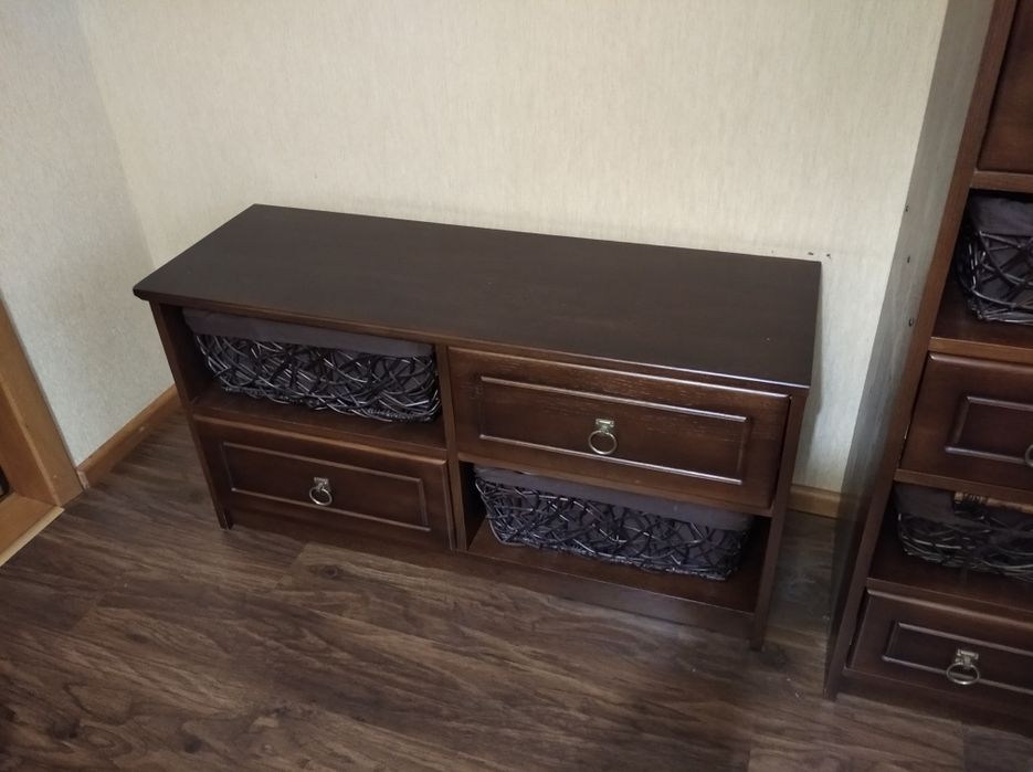 Два комода из натурального дерева