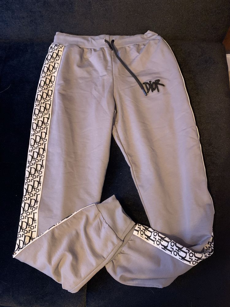 dwuczęściowy set diora bluza i spodnie rozmiar s