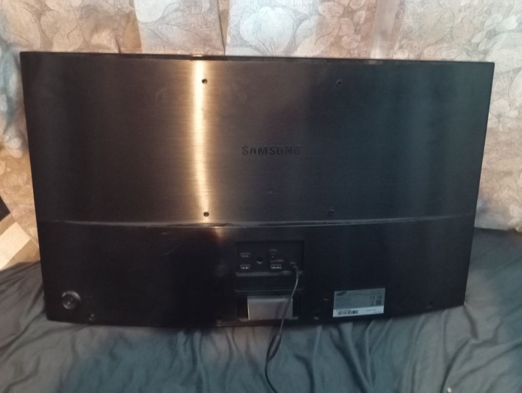 Uszkodzony monitor Samsung sprzedam