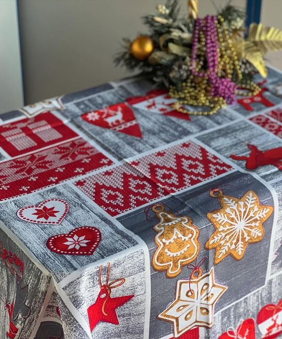 Скатертини новорічна