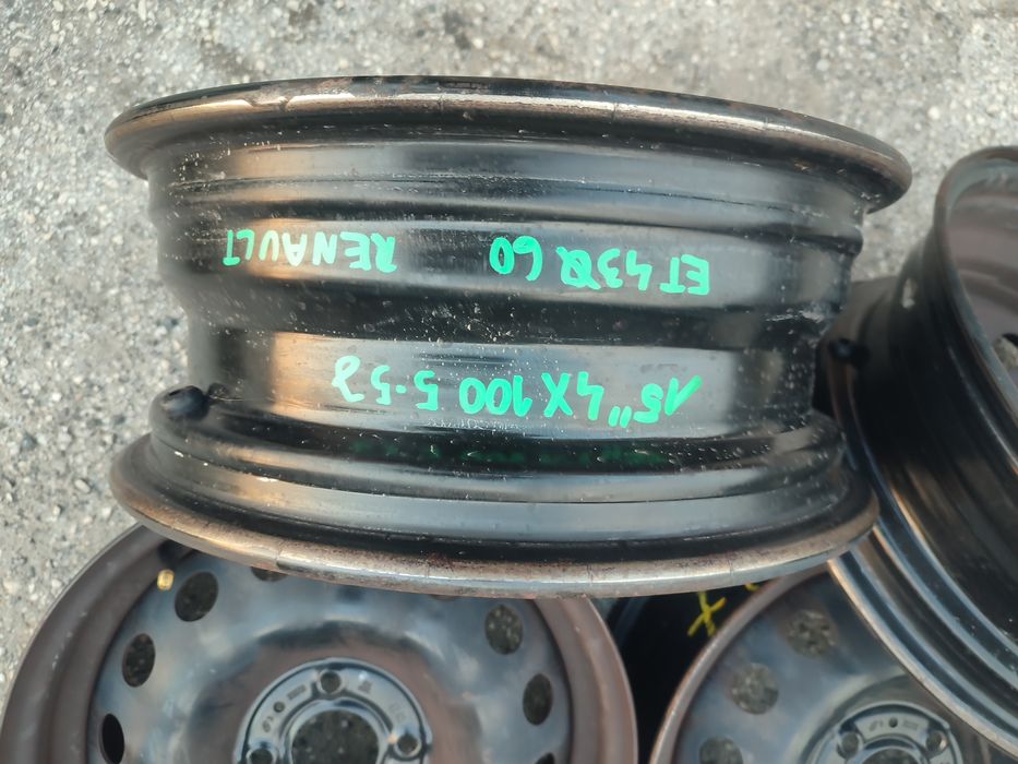 Komplet felg stalowych 15Cali 4x100 5.5 J et43 osadzenie 60