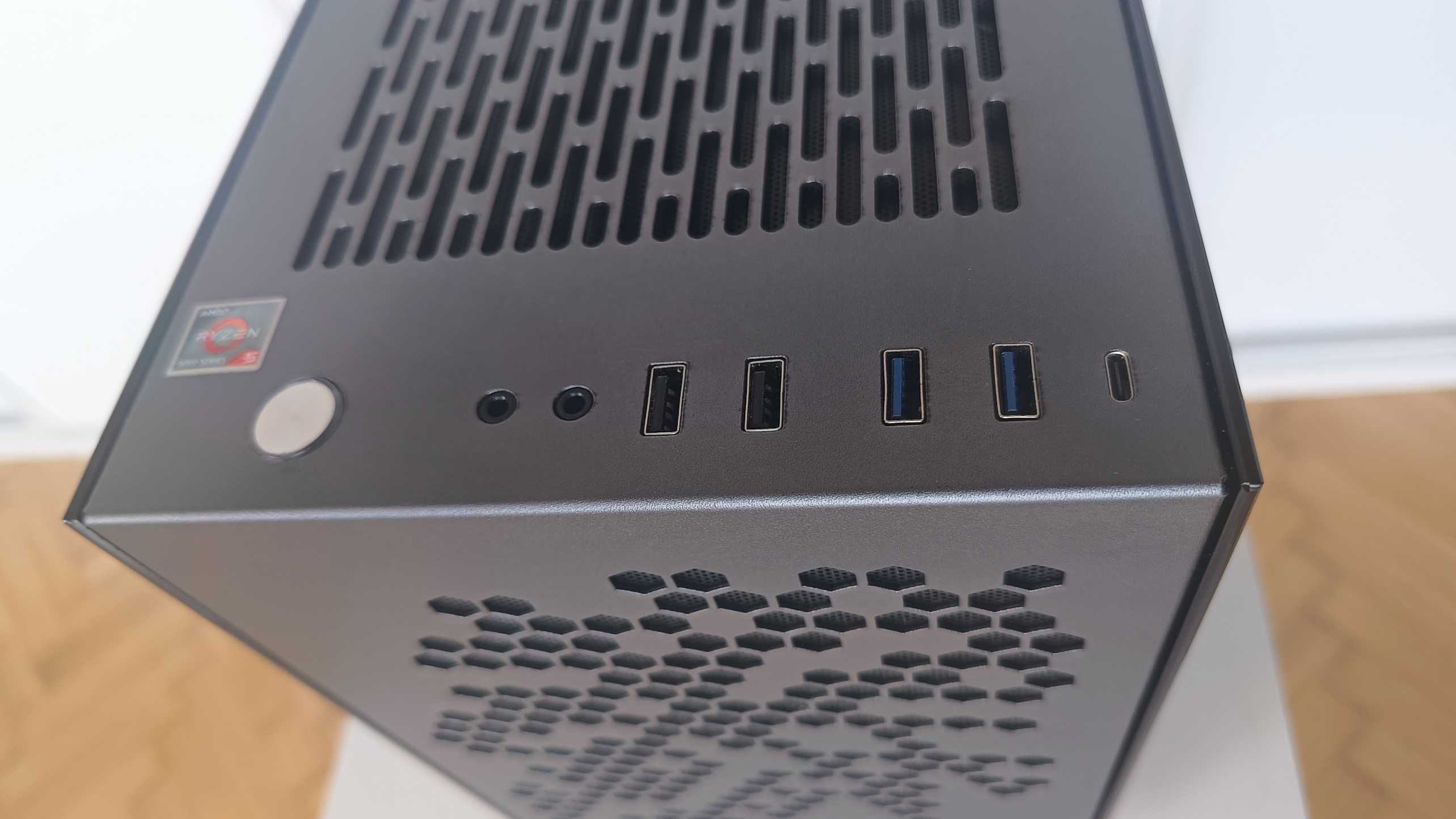 Komputer PC gamingowy mini itx AMD