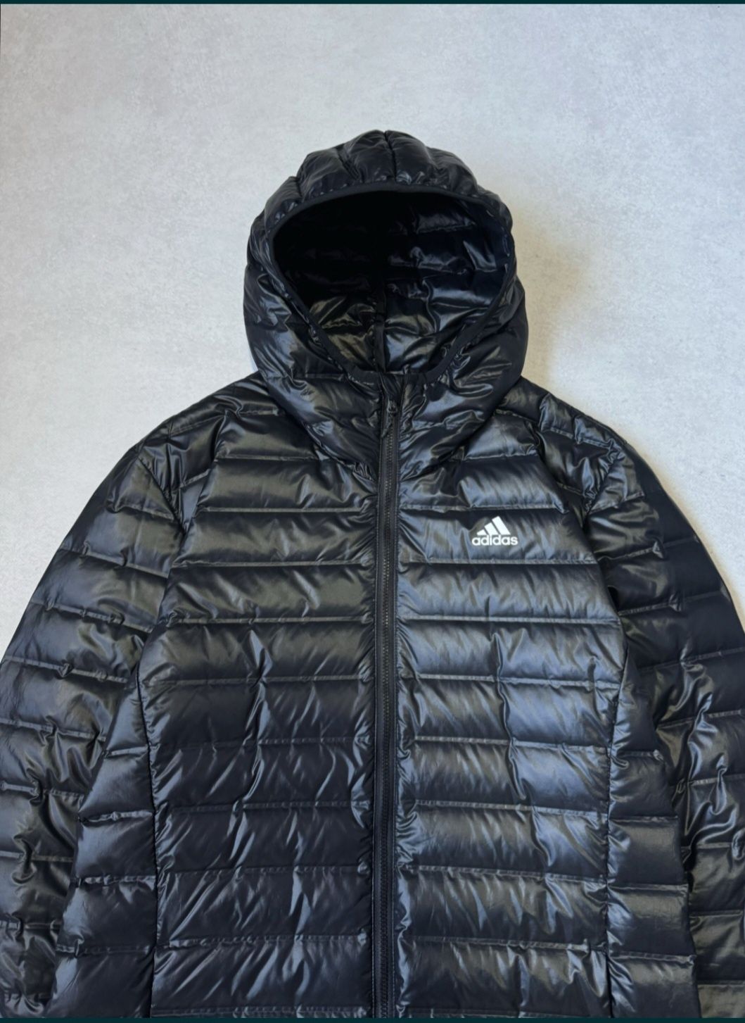 Продам оригінальний пуховик Adidas