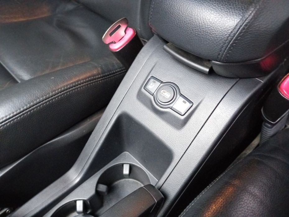 Chevrolet Captiva C100 2.0D