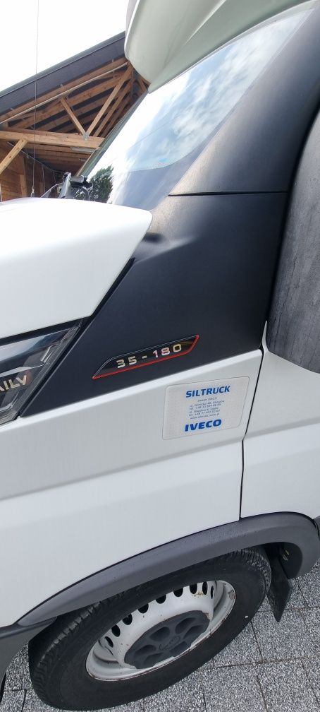 Iveco daily 35S18 12 palet