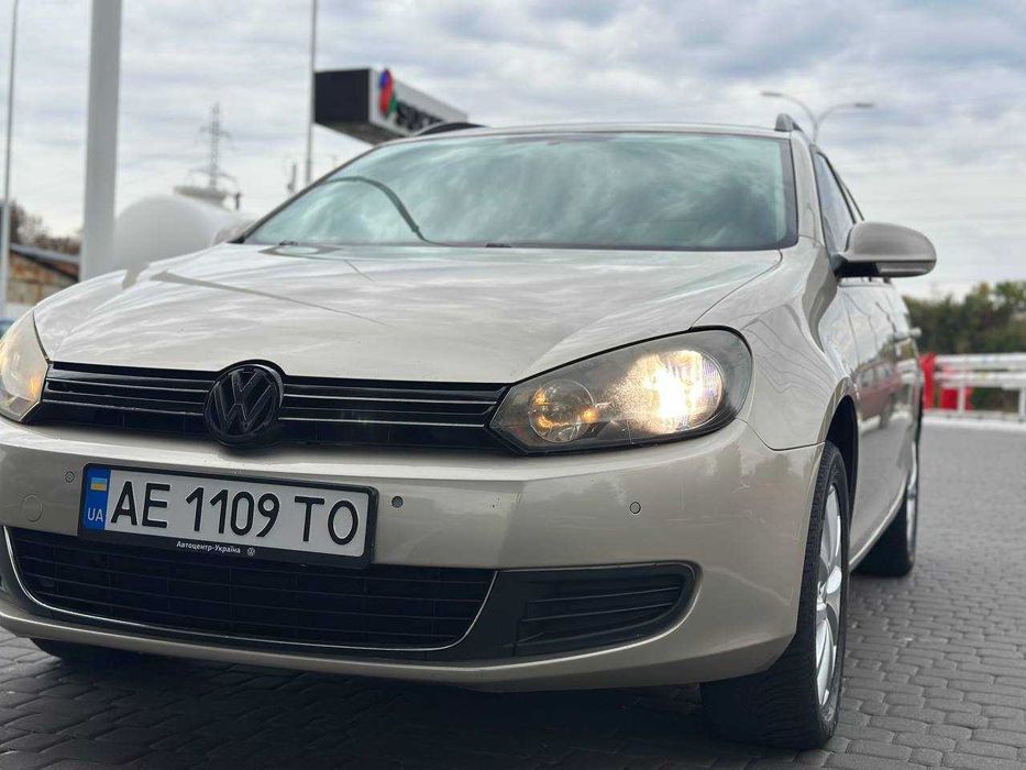 Продам Volkswagen Jetta 2012 автомат