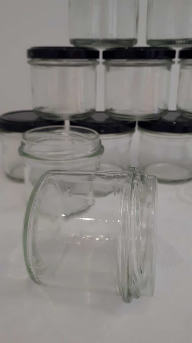 Frascos vidro compota novos c/tampa.
Modelo moderno Bonta Bruni. 130ml