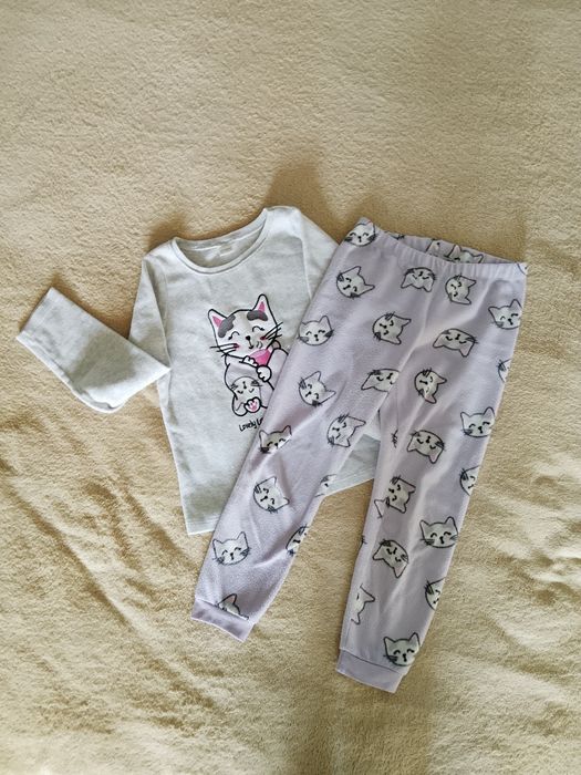 Тепла піжама на дівчинку