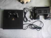 Ps4 Pro 1TB + pad + gry + stand chłodzący wielofunkcyjny
