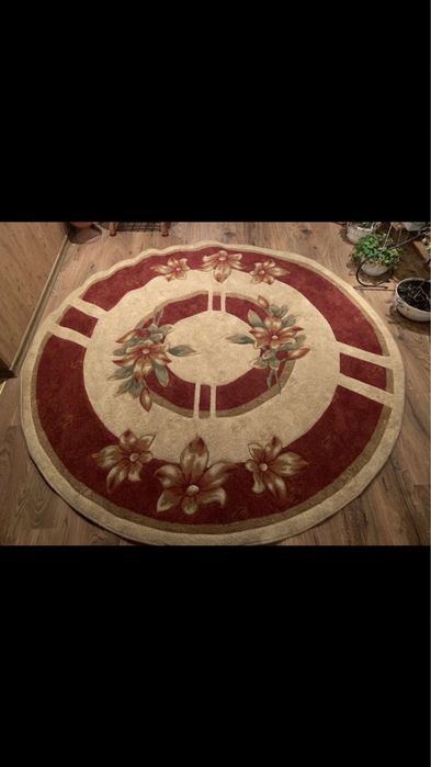 Два килими в хорошому стані