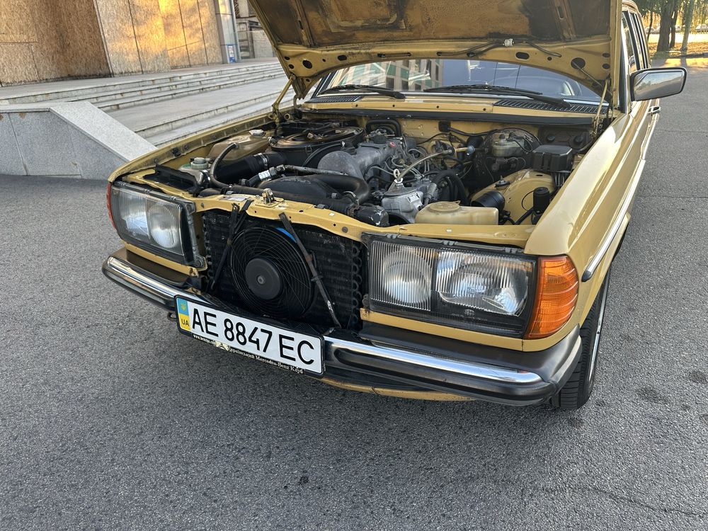 Продам Mercedes 300TD Turbodiesel (W123)
