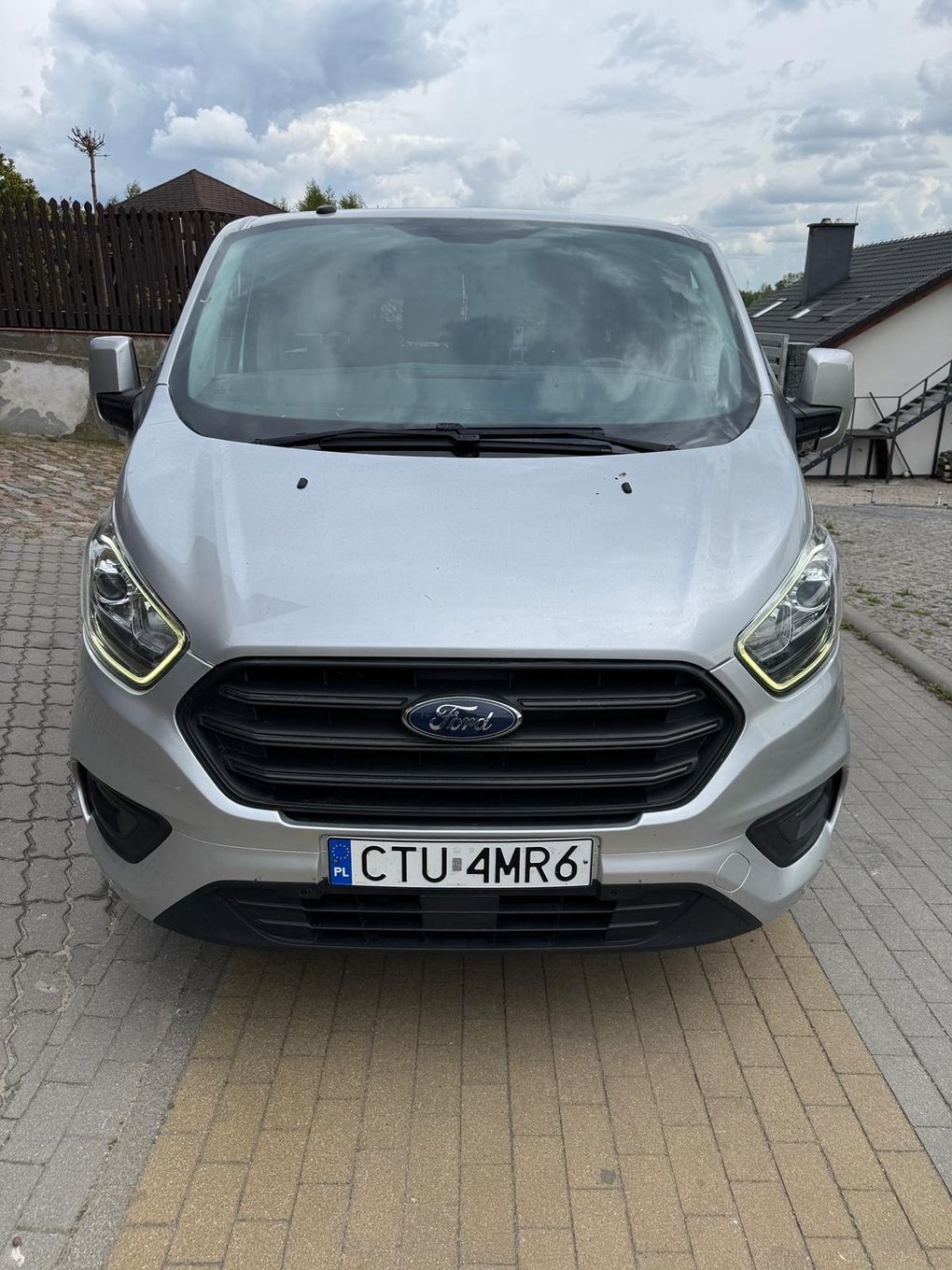 Ford Transit Custom 9 osobowy , długi