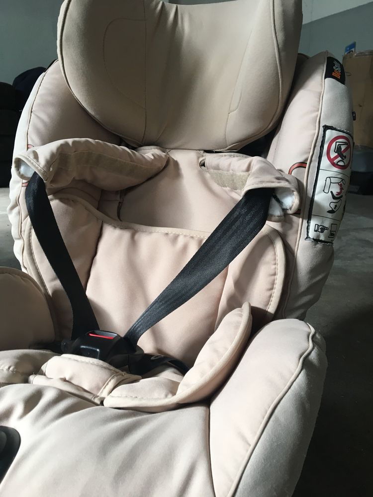 Cadeira auto iZi Combi X4 ISOfix da Besafe