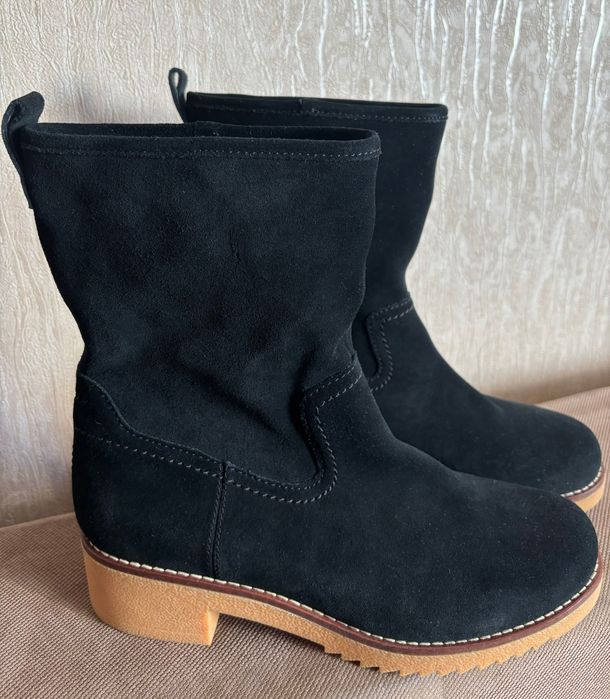 Нові  ботильйони Clarks Eden Mid Hi