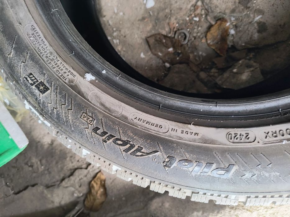 Michelin pilot Alpine 235/55r17