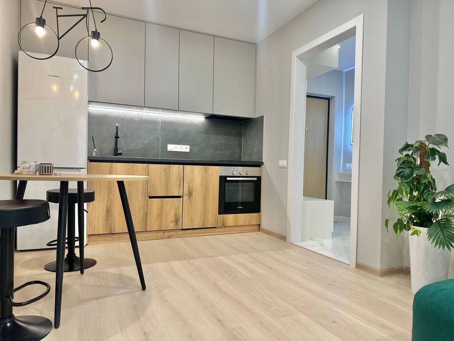 ЖК Нова Англія! 1 кім кв в зданому домі вже з Орендарем!