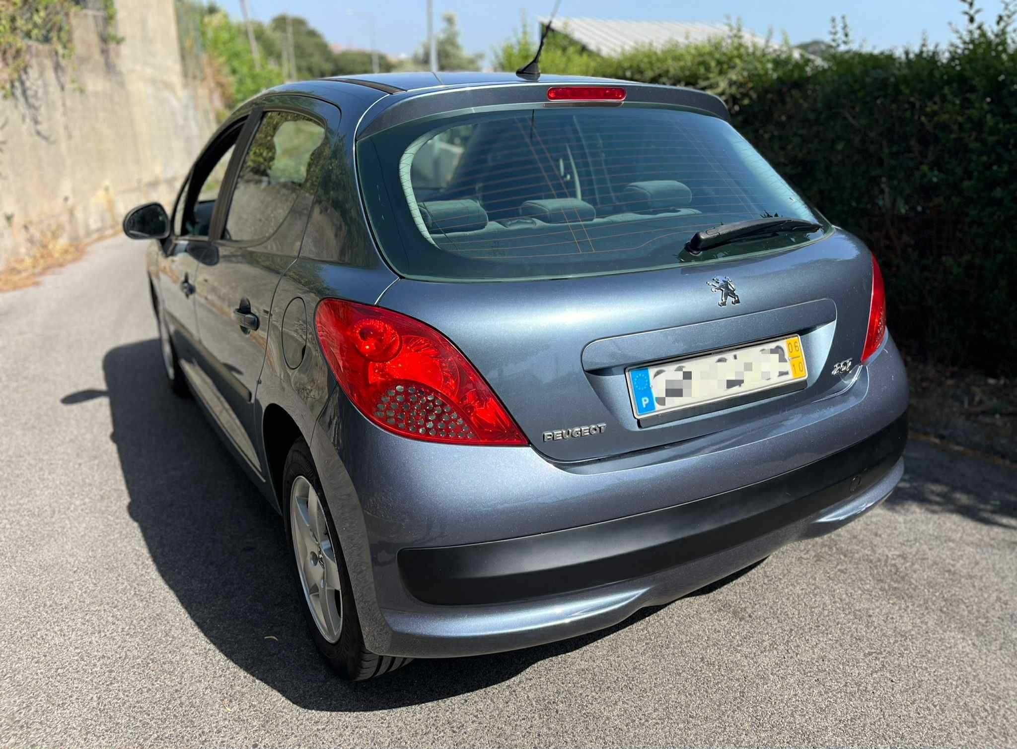 Peugeot 207 1.4i Gasolina