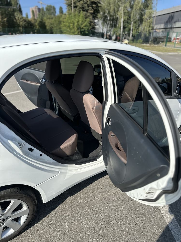 Citroen C-Zero, класна іграшка ;)