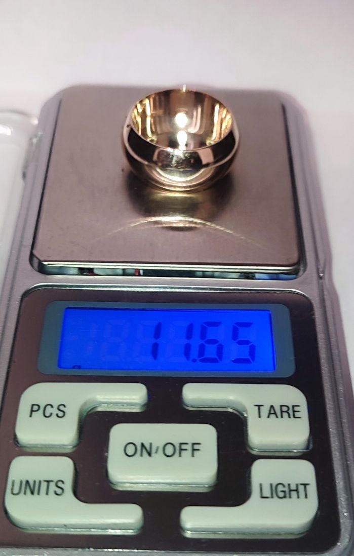 Продам золоту обручку часів СССР 583 проби вага 11.65 грам розмір 19.5