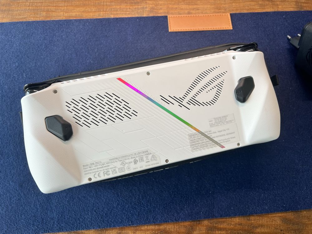 Asus ROG Ally Z1 Extreme + dock