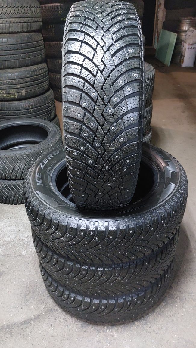 Зимние шины комплект шип Pirelli Ice Zero 2 215/65 R17 215 65 17