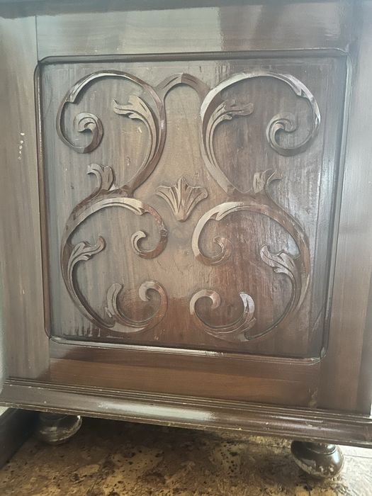 Arca em madeira antiga