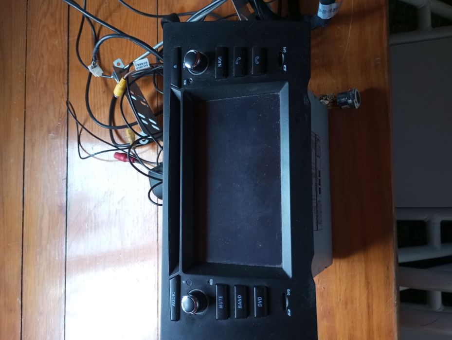 Vendo radio os interessados têm que vir ver
