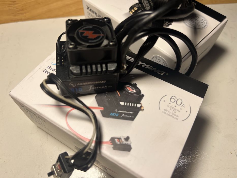 Combo Variador Hobbywing Juststock 3GS - Motor Juststock 13,5T