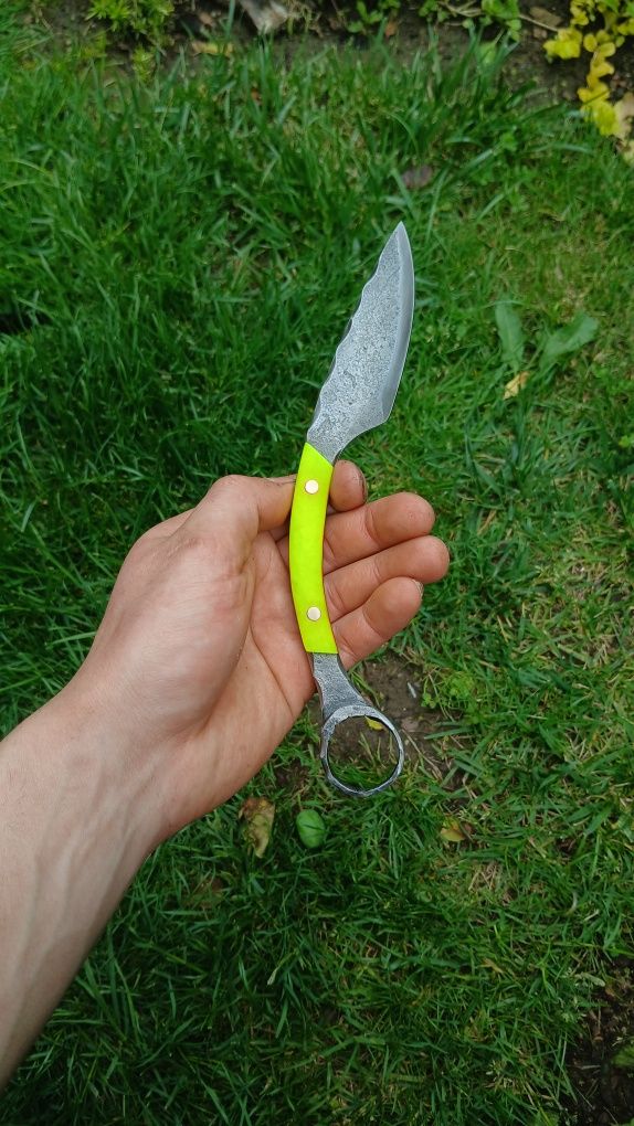 Ręcznie wykuty nóż EDC/ nóż myśliwski/ neonowa rękojeść/ knifemaking