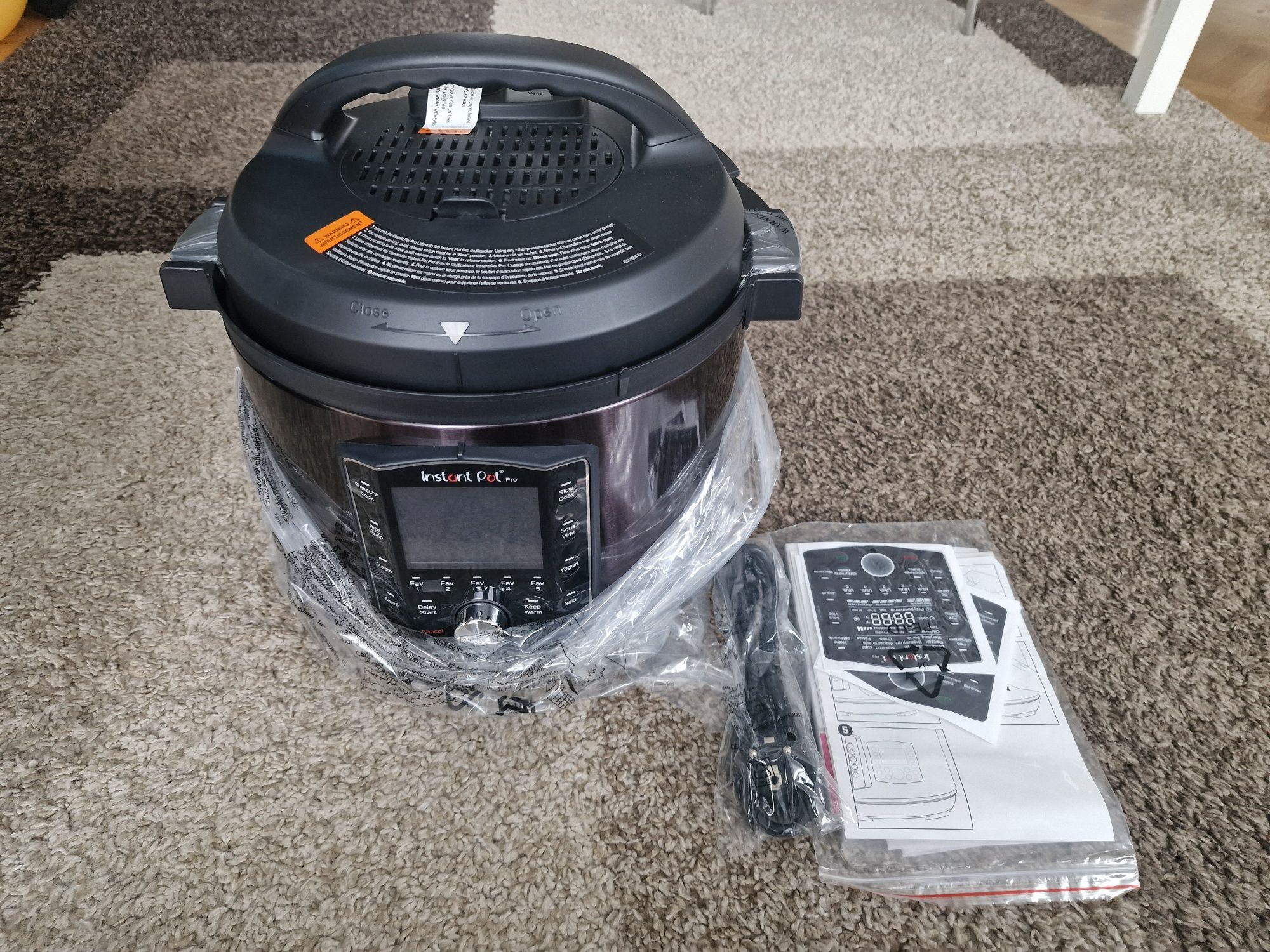 Multicooker Instant Pot Pro 7,6 l 1400W NOWY