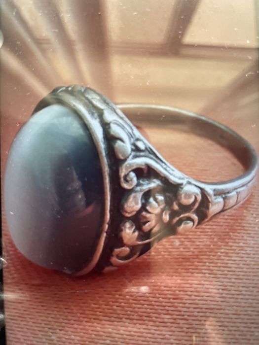 Продам на подарок кольцо перстень серебряный с улекситом