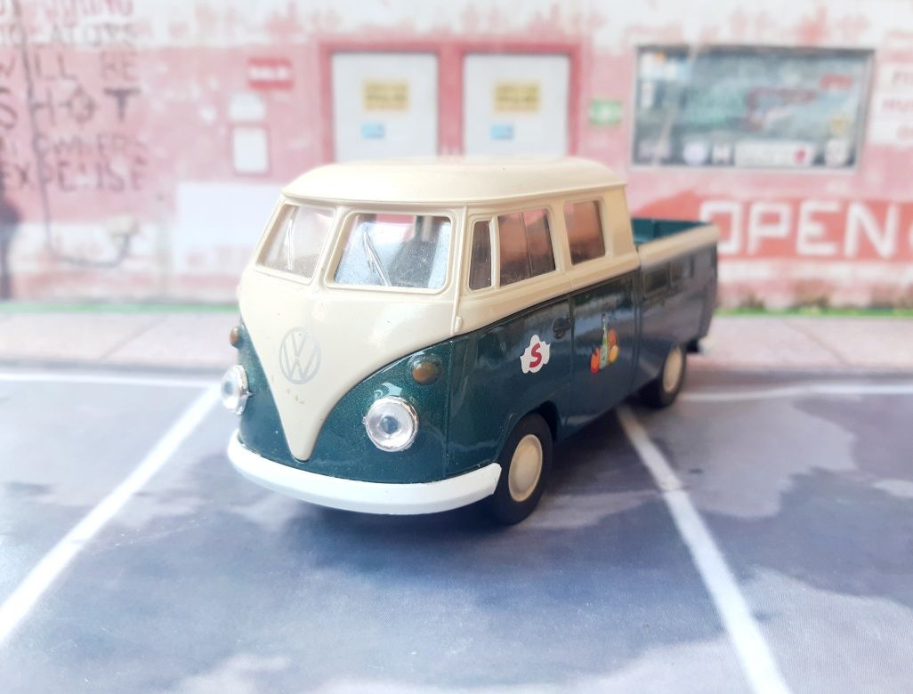Volkswagen T1 double cabin Sumol  1/32