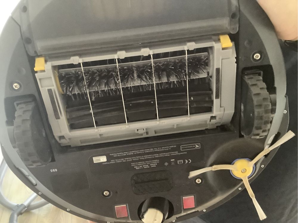 iRobot Roomba 695