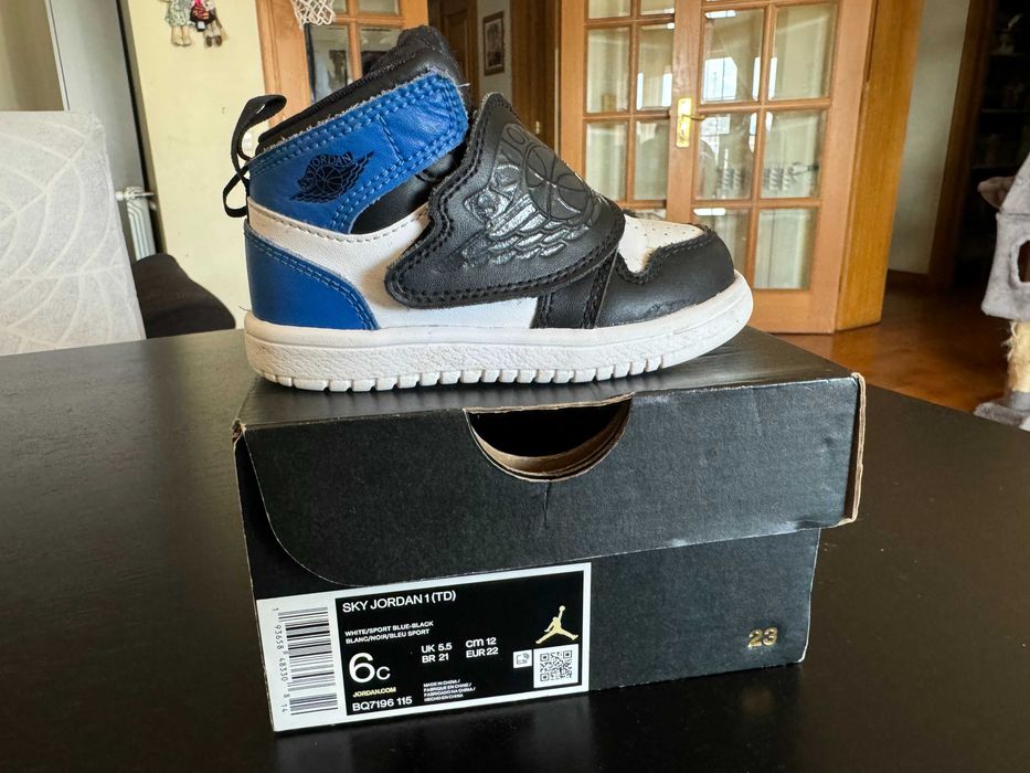 Nike Sky Jordan 1 (Nº 22)