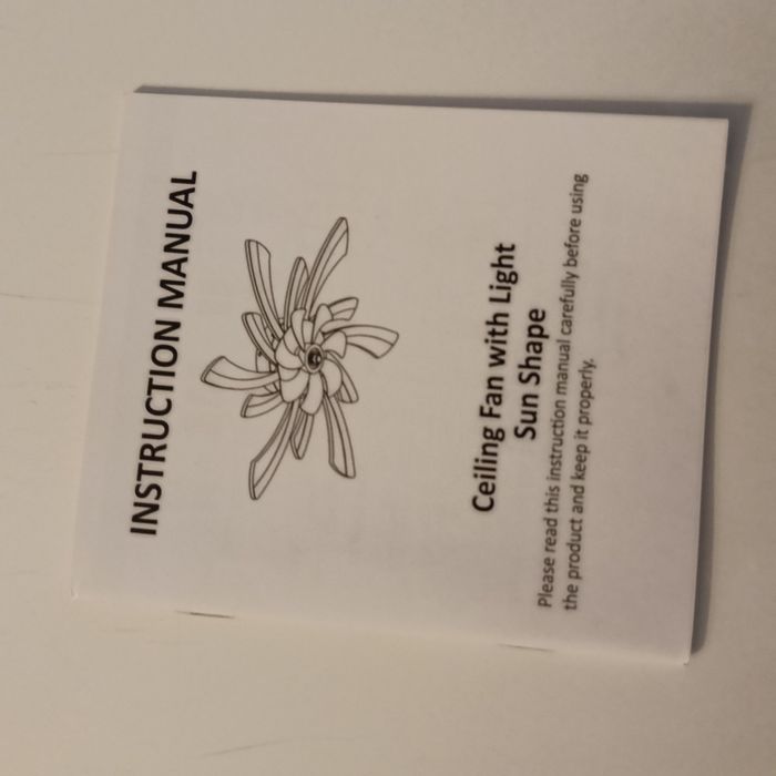 Lampa lotos z wentylatorem.