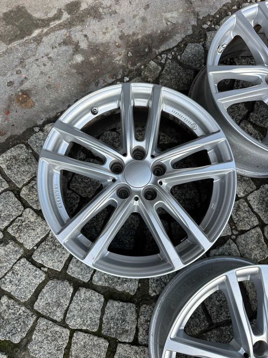 Felgi Aluminiowe 17 Vw Passat Audi A4 B5 B6 A6 C5 C6 Seat Leon Skoda