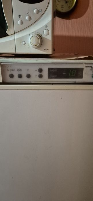 Продам морозильную камеру bosch б/у