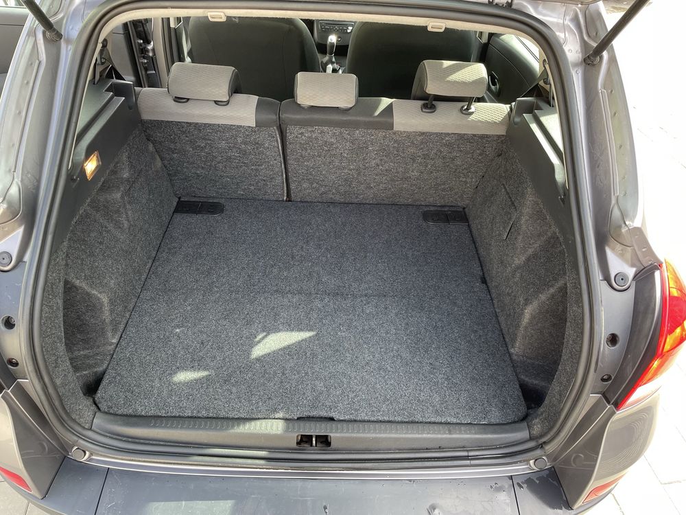 Renault clio grande 2010 r