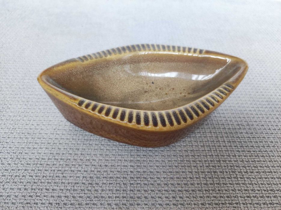 Mirostowice popielniczka porcelit szkliwiony PRL