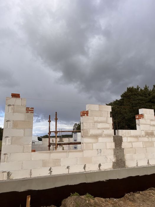 Dom jednorodzinny w zabudowie blizniaczej