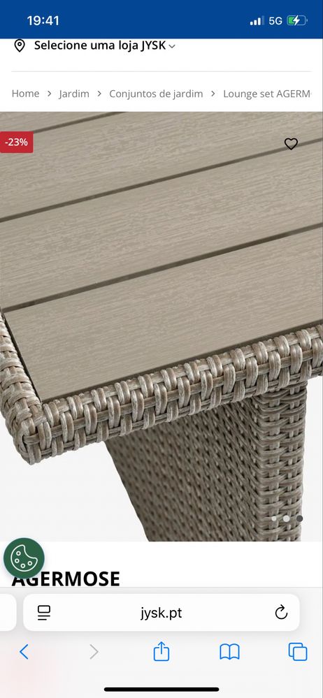 Mesa: Aço, madeira artificial e rattan sintético. L74 x C145 x A67 cm